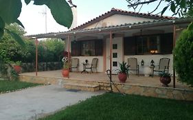 Tota'S Family House, 4 Min Walk To The Beach