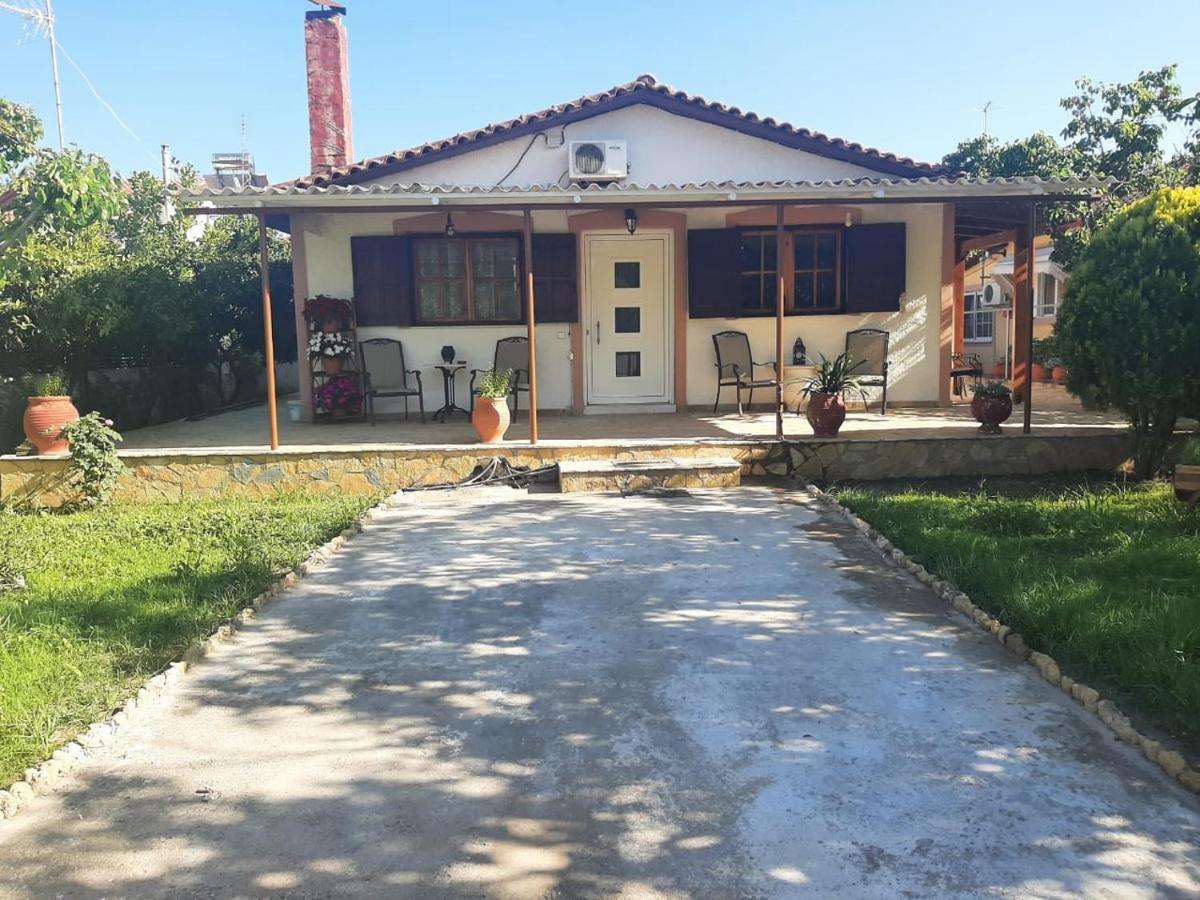 Tota'S Family House, 4 Min Walk To The Beach Λεβεντοχώρι Εξωτερικό φωτογραφία