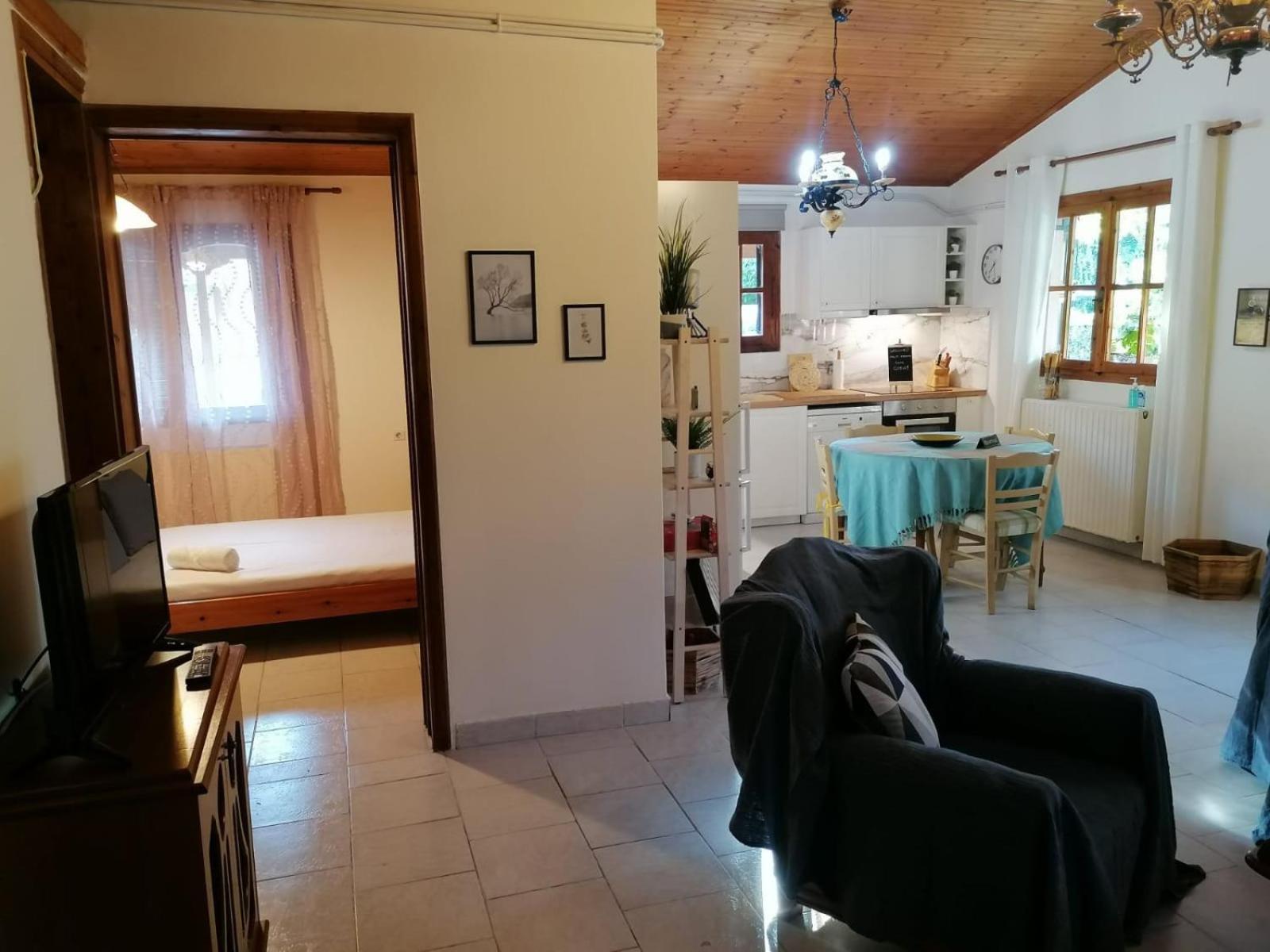 Tota'S Family House, 4 Min Walk To The Beach Λεβεντοχώρι Εξωτερικό φωτογραφία